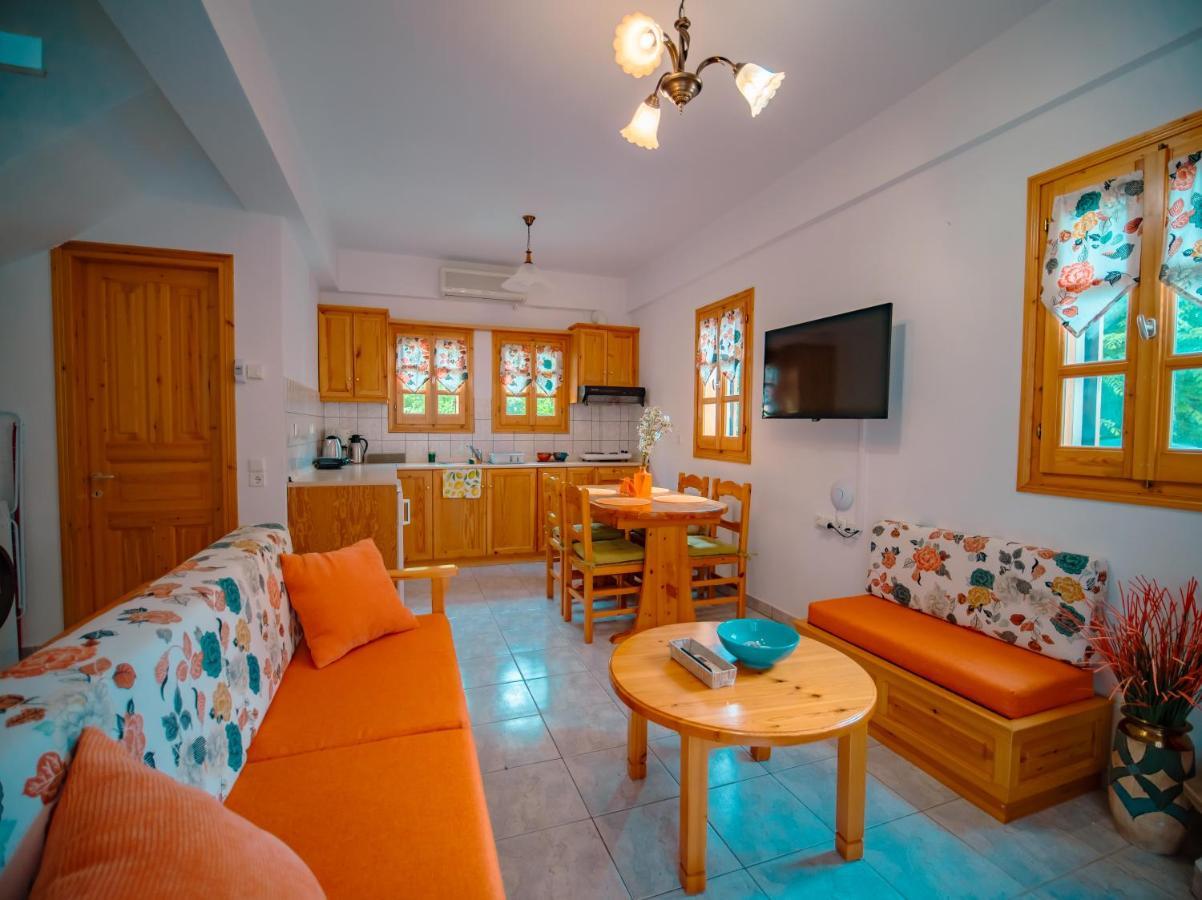 Orange House For Big Families In Damouchari - Delicious Houses Exterior photo